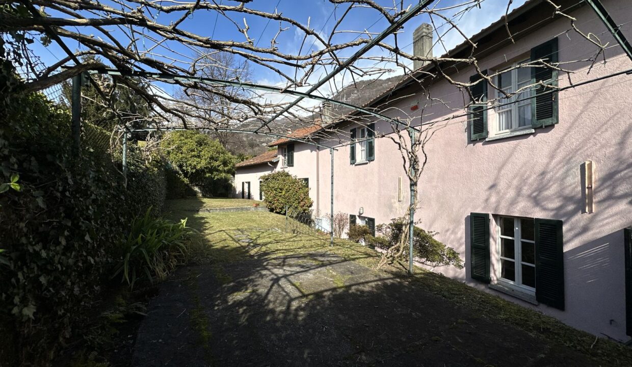 House Gravedona ed Uniti Lake Como with Garden
