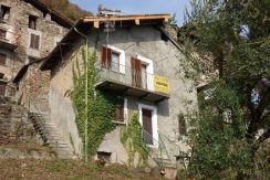 House Gravedona ed Uniti sunny position