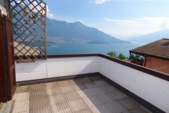 Gera Lario Detached House hillside