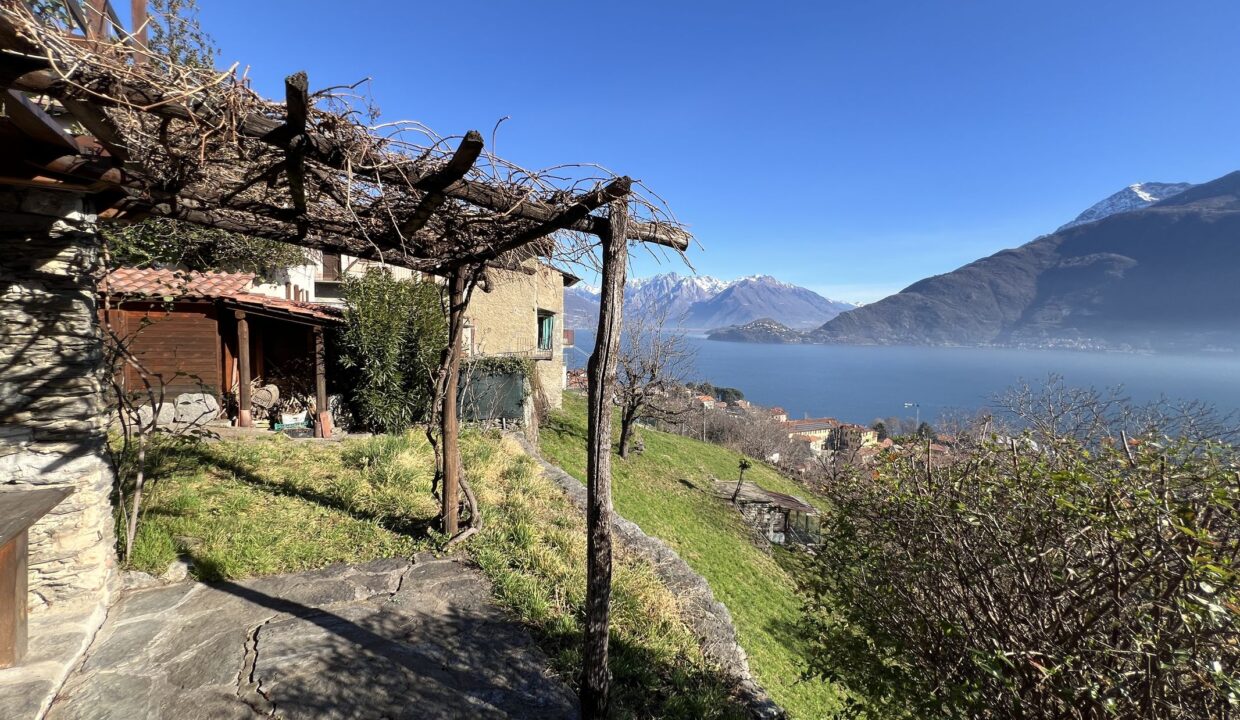 Lake Como House with Garden Pianello del Lario
