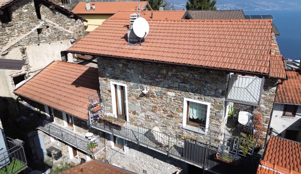 STONE HOUSE Pianello Del Lario