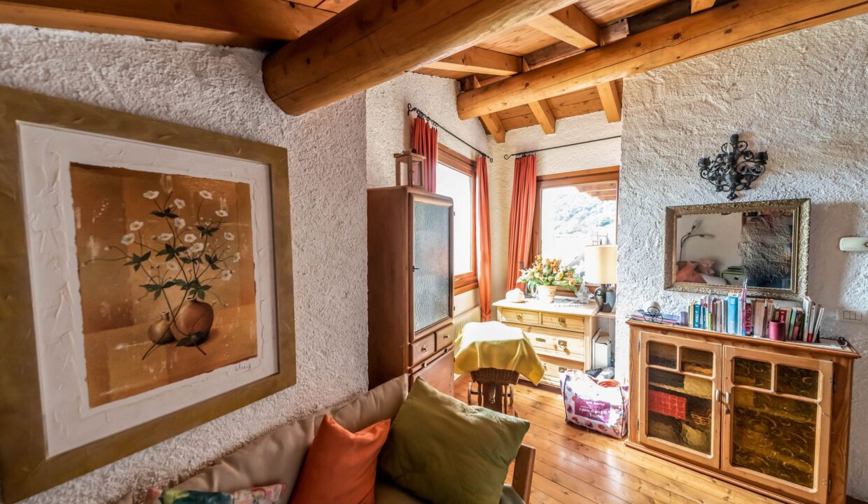 STONE HOUSE Pianello Del Lario