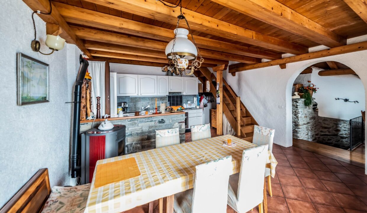 STONE HOUSE Pianello Del Lario
