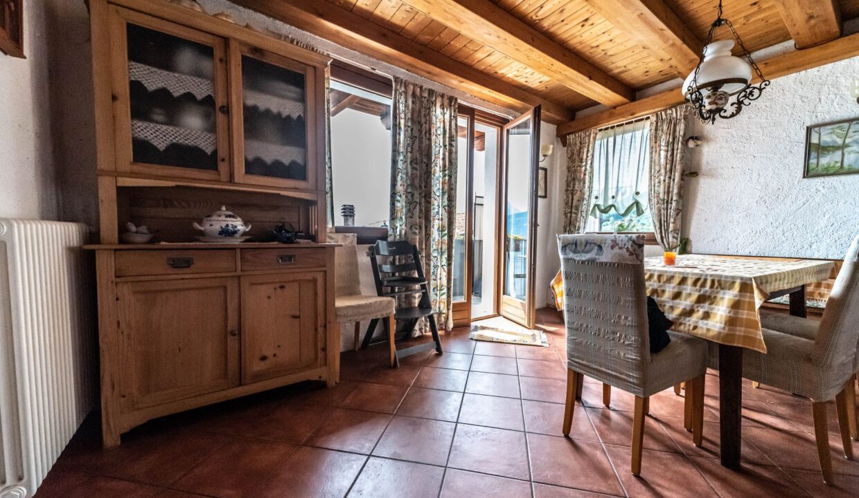 STONE HOUSE Pianello Del Lario