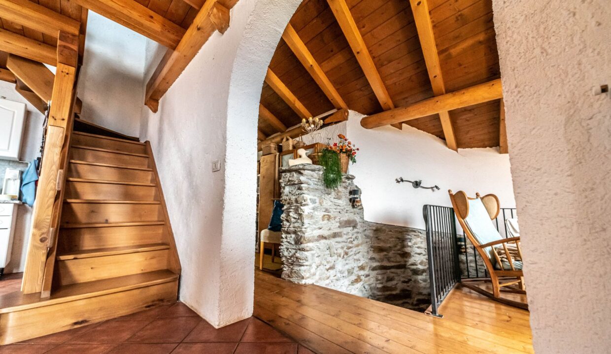 STONE HOUSE Pianello Del Lario