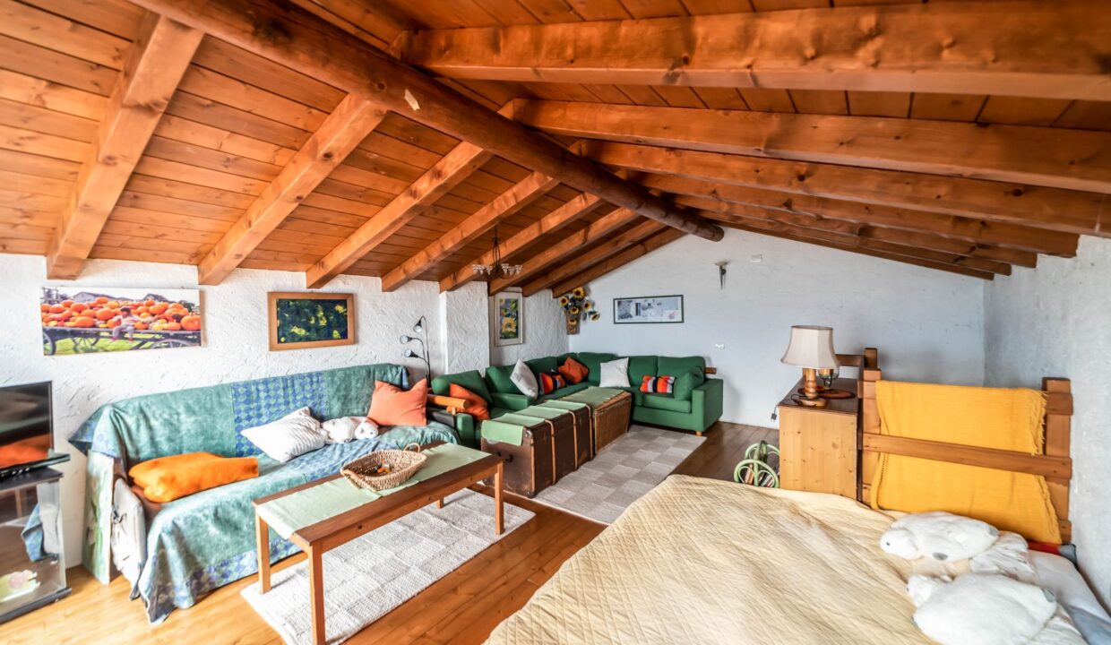 STONE HOUSE Pianello Del Lario