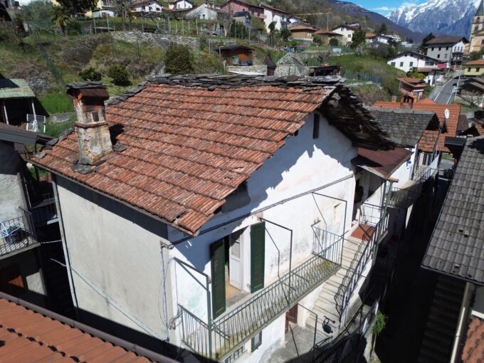 House with Balconies Domaso Hillside