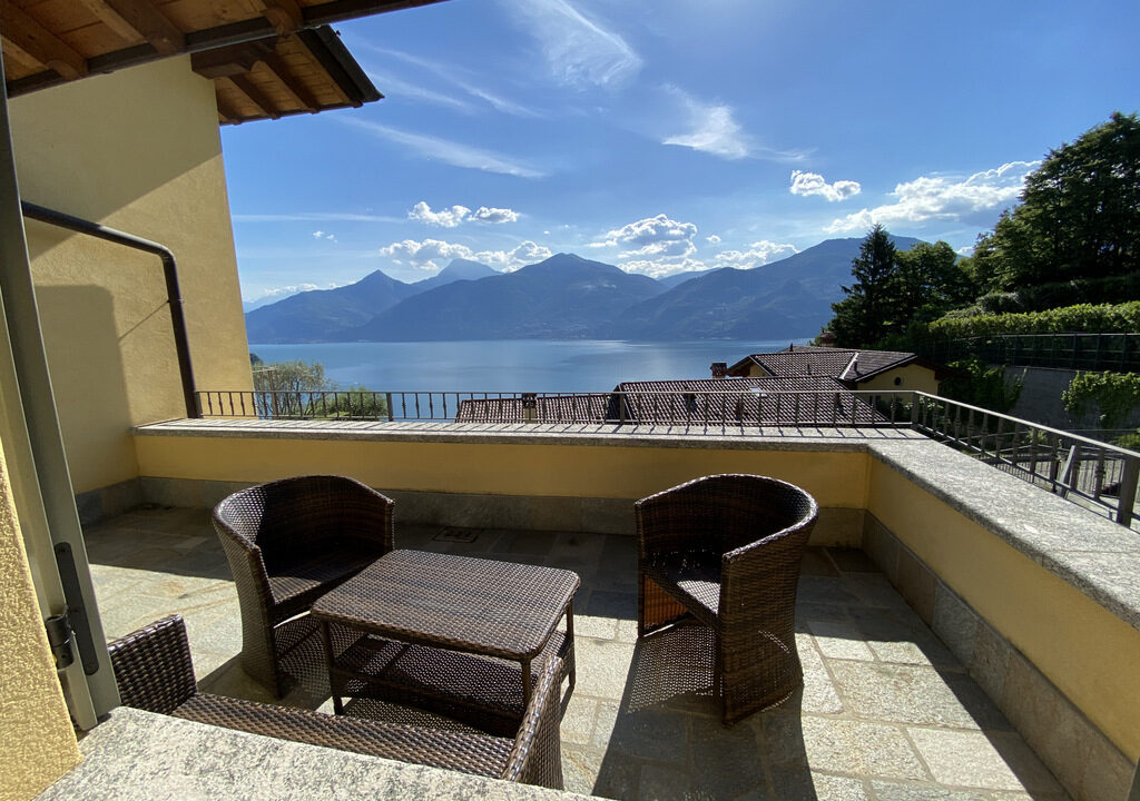 Lake Como Menaggio House with Lake View Garden and Balcony terrace