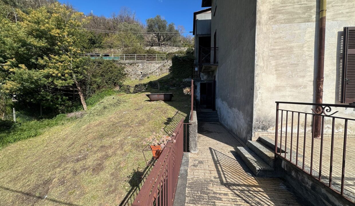 Detached House San Siro with Lake View