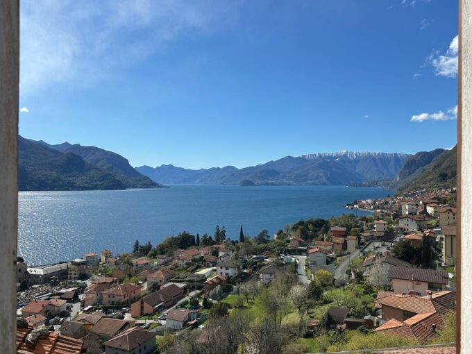 Detached House San Siro with Lake View