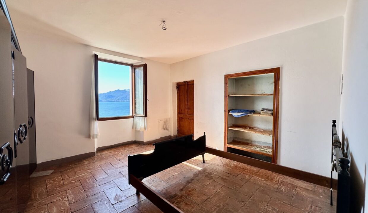 Detached House San Siro with Lake View