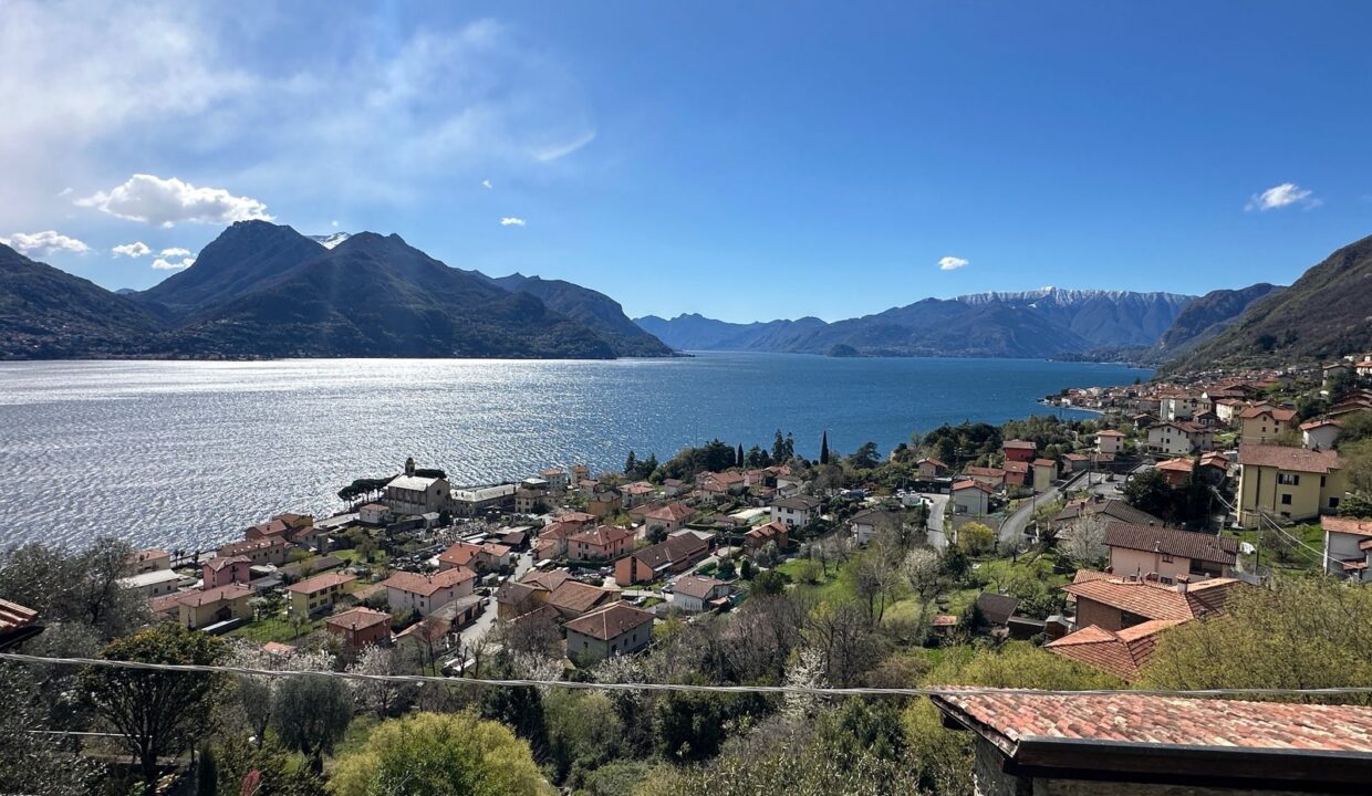 Detached House San Siro with Lake View