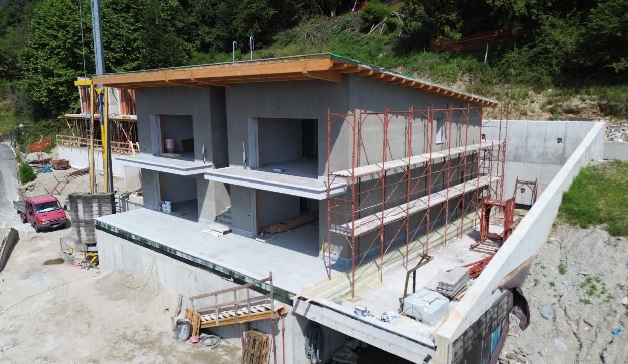Lake Como Vercana Modern Apartments with Pool