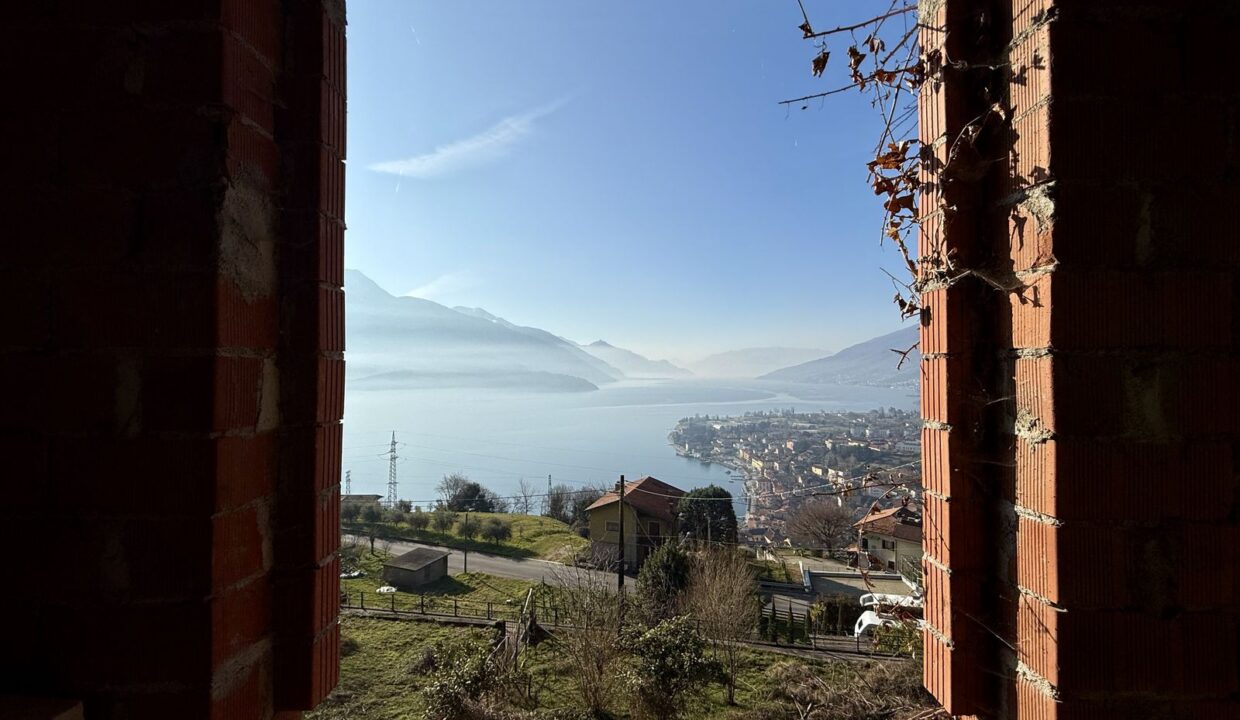 Lake Como Gravedona ed Uniti Building Plot with Lake View