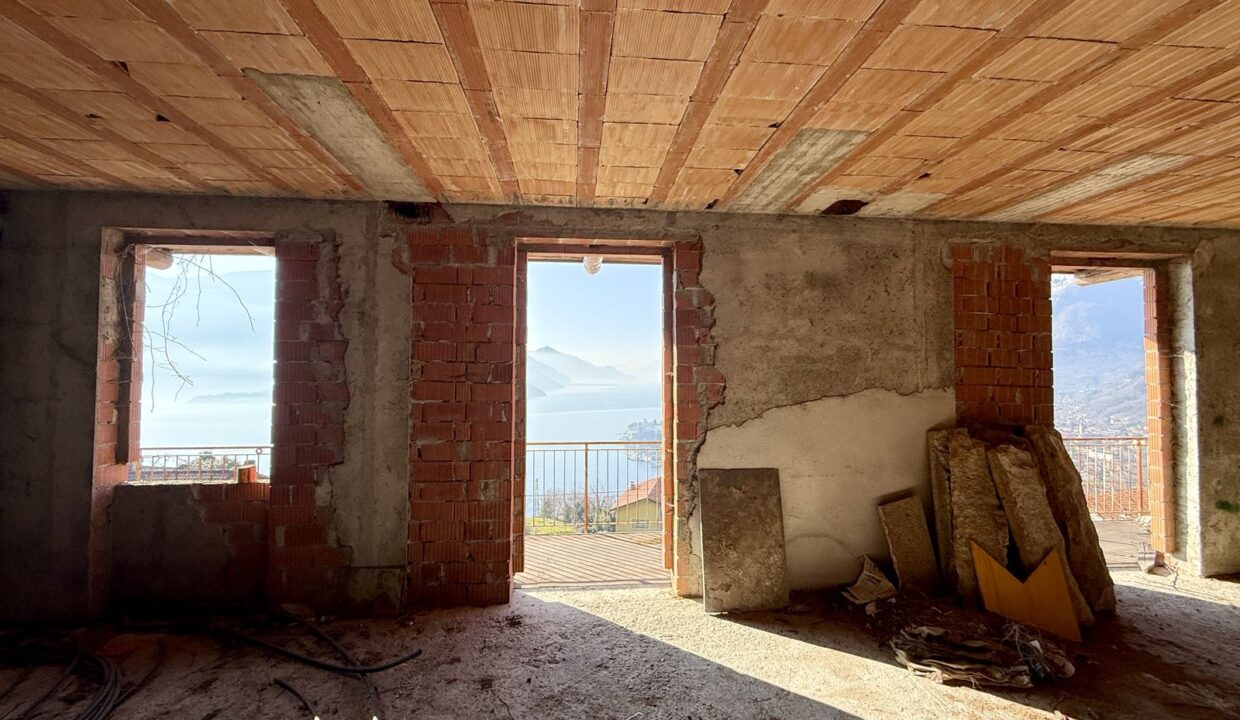 Lake Como Gravedona ed Uniti Building Plot with Lake View