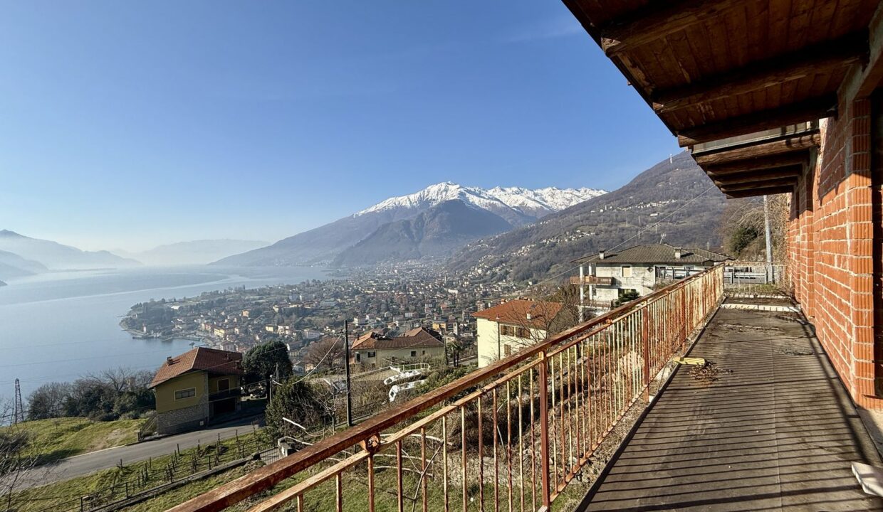 Lake Como Gravedona ed Uniti Building Plot with Lake View