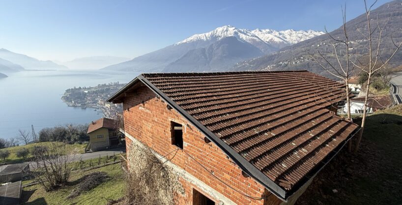 Lake Como Gravedona ed Uniti Building Plot with Lake View