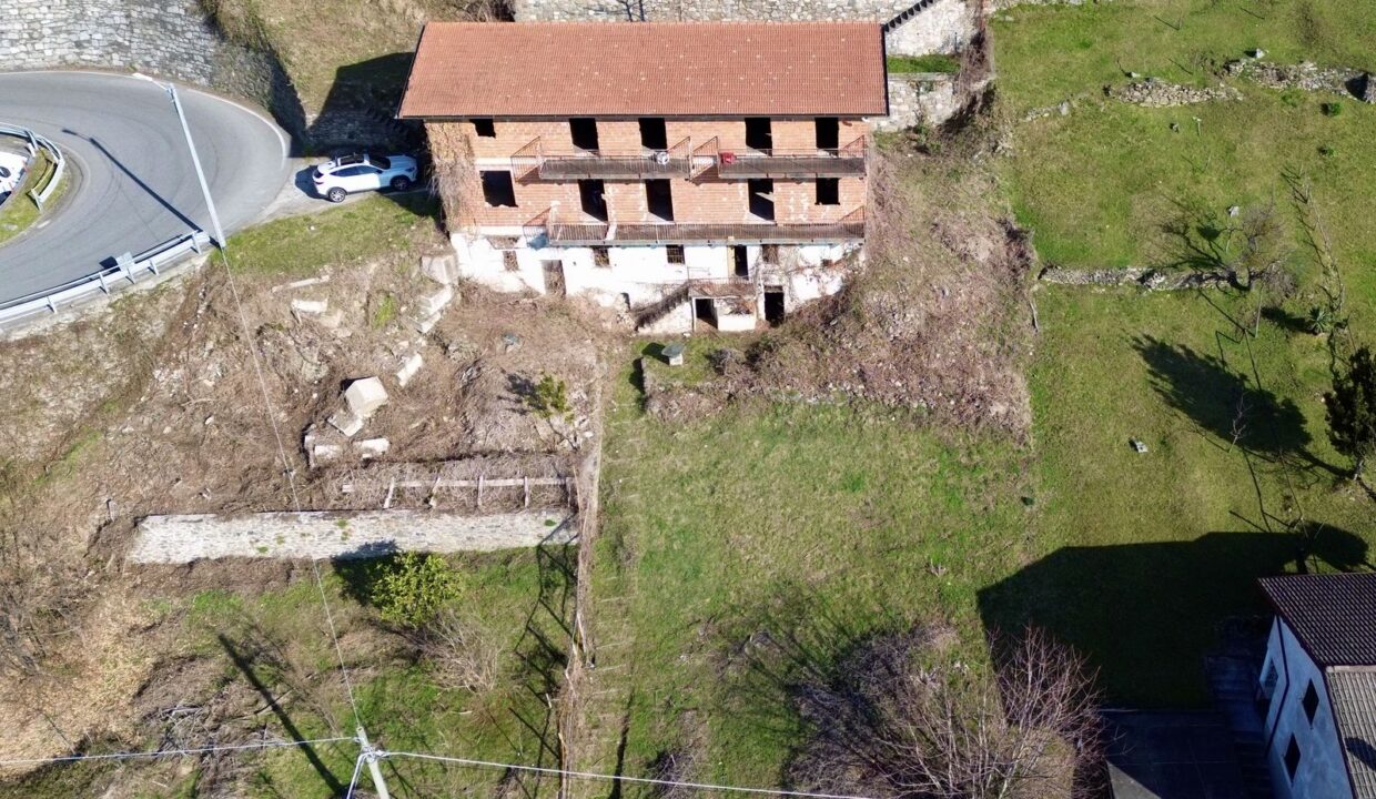 Lake Como Gravedona ed Uniti Building Plot with Lake View