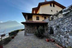 Apartment Lake Como Pianello with Lake View and Garden - front