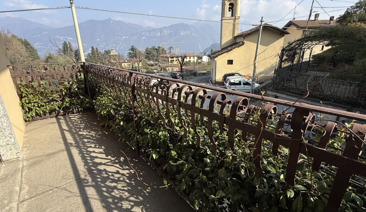 Griante Villa con Giardino110