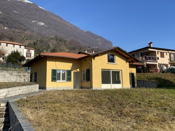 Beautiful Independent Villa Lake Como Lenno with Garden - front