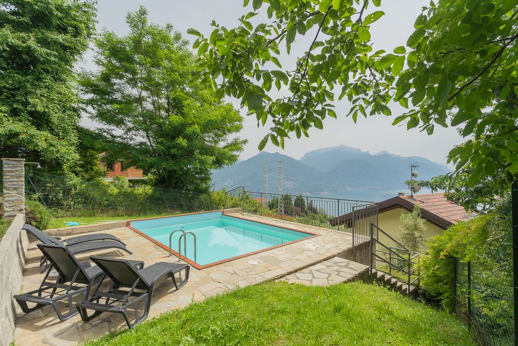 Lake Como Menaggio Apartment with Terrace and Lake View