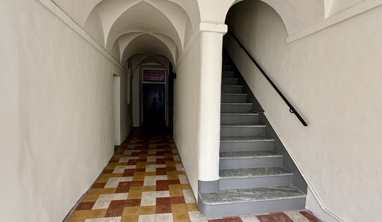 MA050 - Tremezzo1