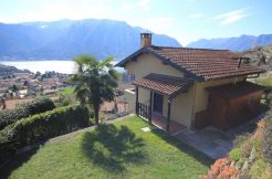 Lenno Apartment with Lake View
