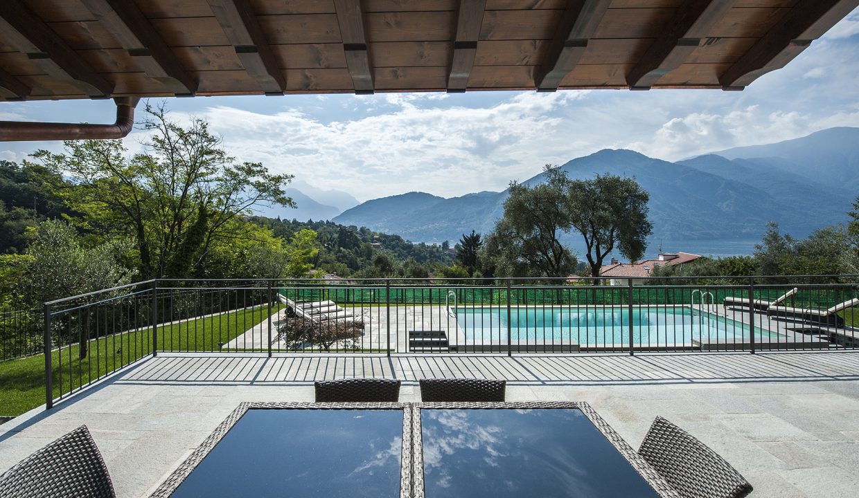 terrace and lake view in villa Tremezzo