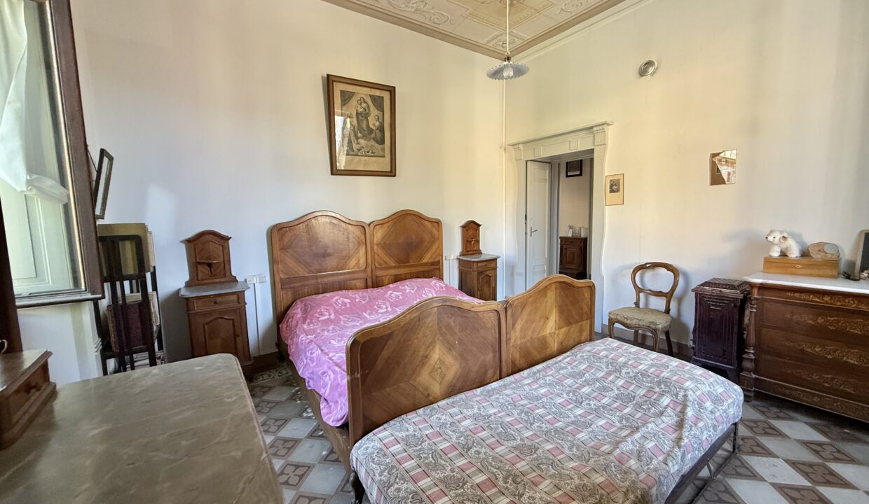 Menaggio Appartamento in Villa D'epoca con Posto auto 2