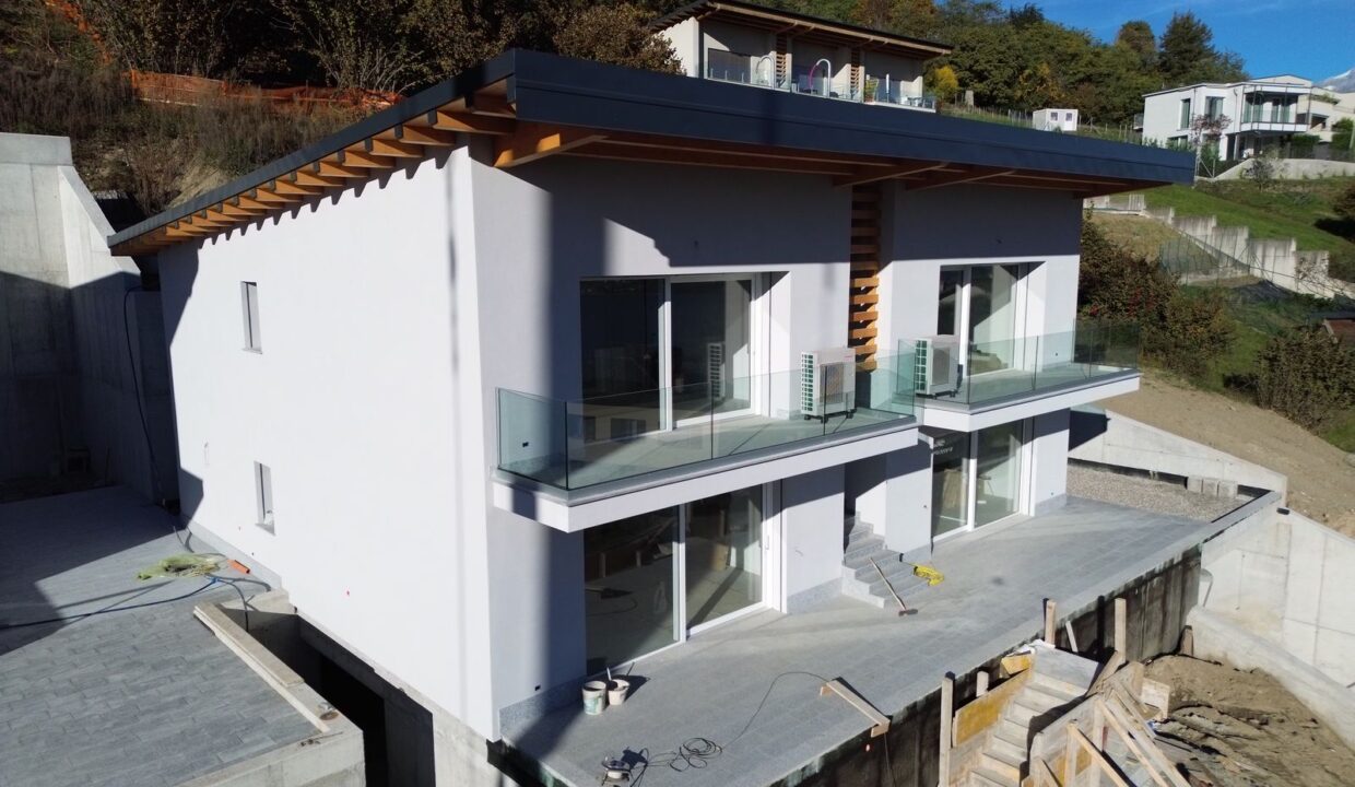 Lake Como Vercana Modern Apartments with Pool