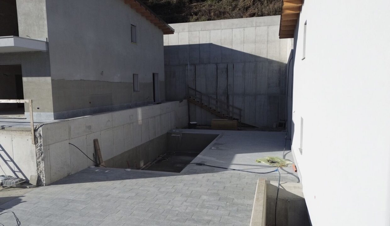 Lake Como Vercana Modern Apartments with Pool