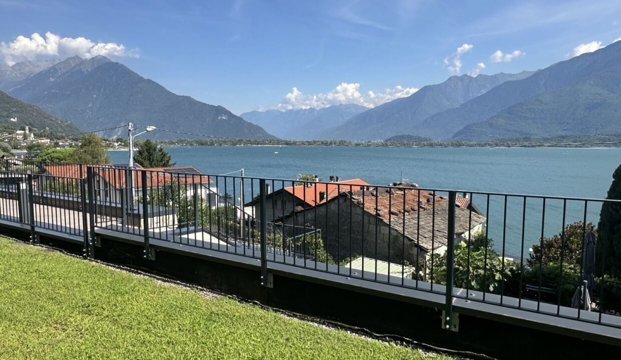 Luxury Class A Apartment with Private Garden and Lake View – Lake Como