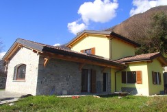 Lake Como Mezzegra Detached Villa in Dominant Position with Pool