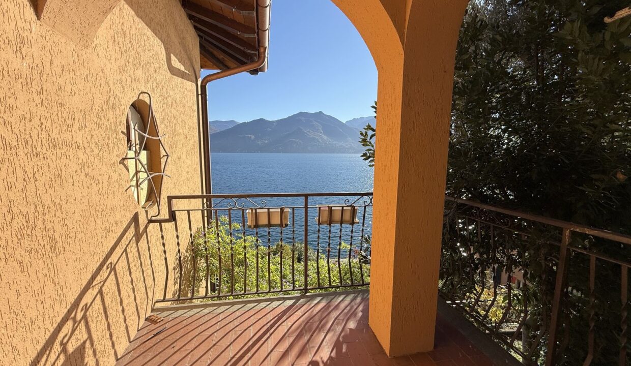 Villa Menaggio with Direct Access to the Lake