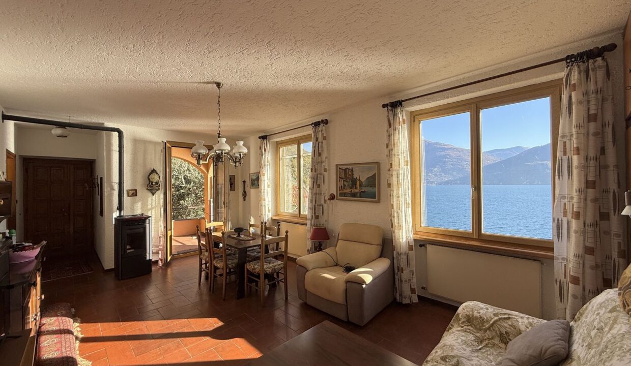 Villa Menaggio with Direct Access to the Lake