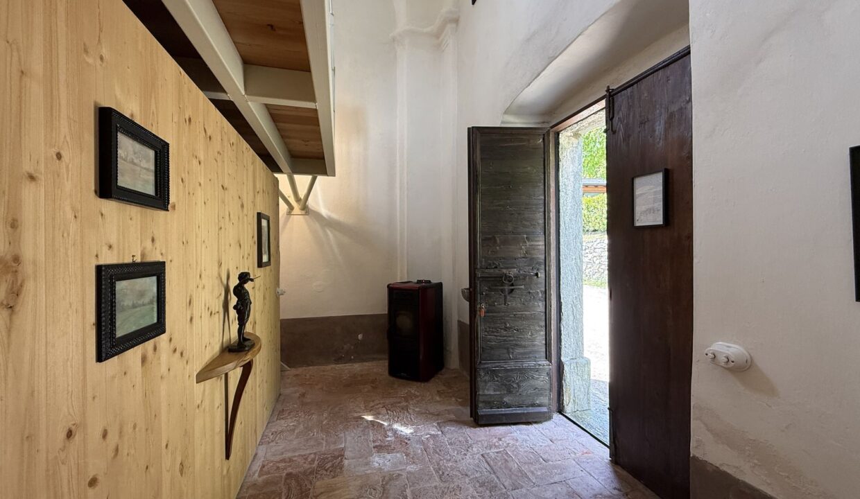 Restored Historic Property in Gravedona ed Uniti