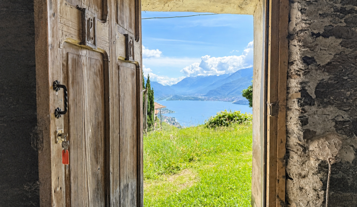 Restored Historic Property in Gravedona ed Uniti