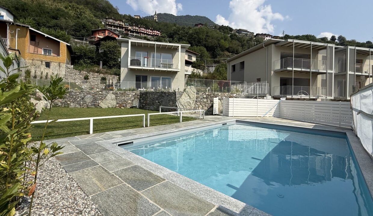 Apartments Domaso Lake Como with Pool