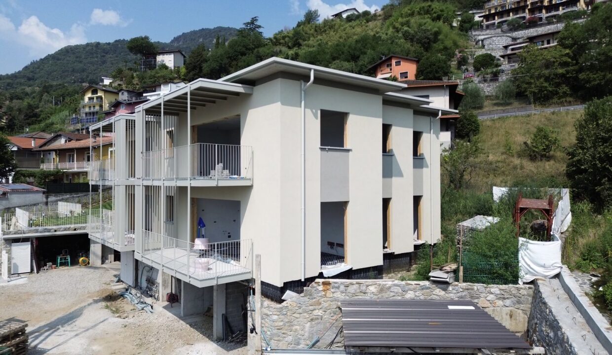 Apartments Domaso Lake Como with Pool