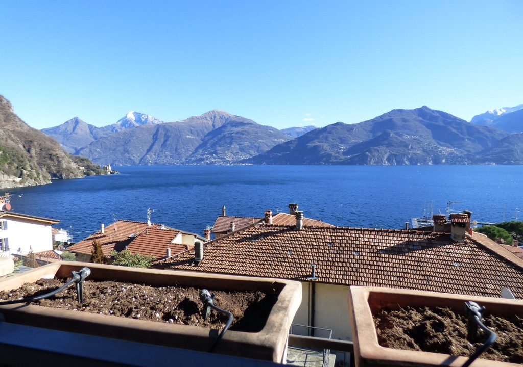 Menaggio Apartment with terrace and Lake Como view