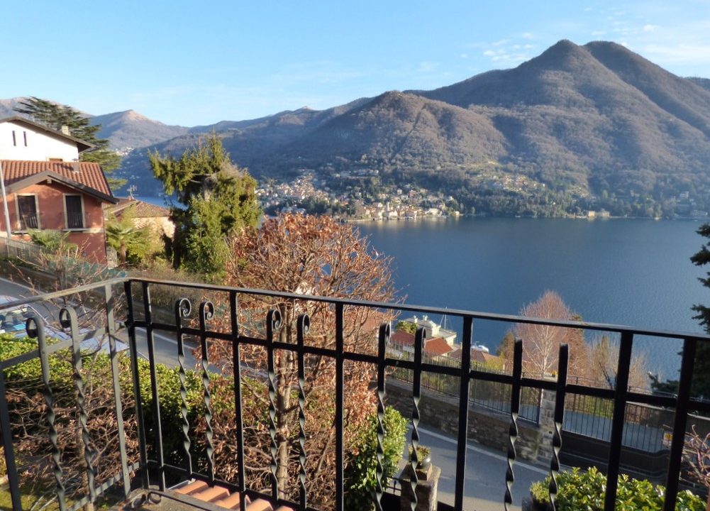 Moltrasio Villa with Lake Como