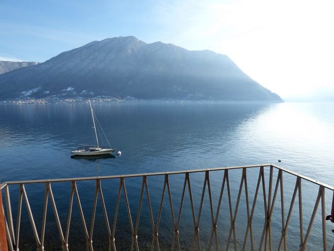 Front lake House Colonno - Lake Como
