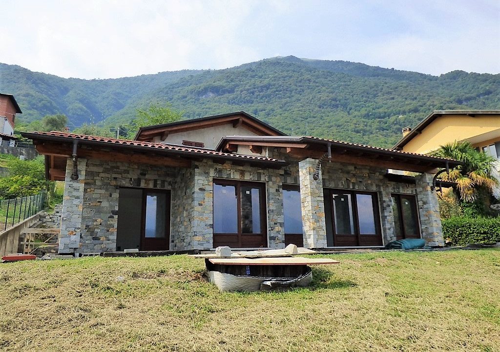 Modern Villa Tremezzina with Lake view