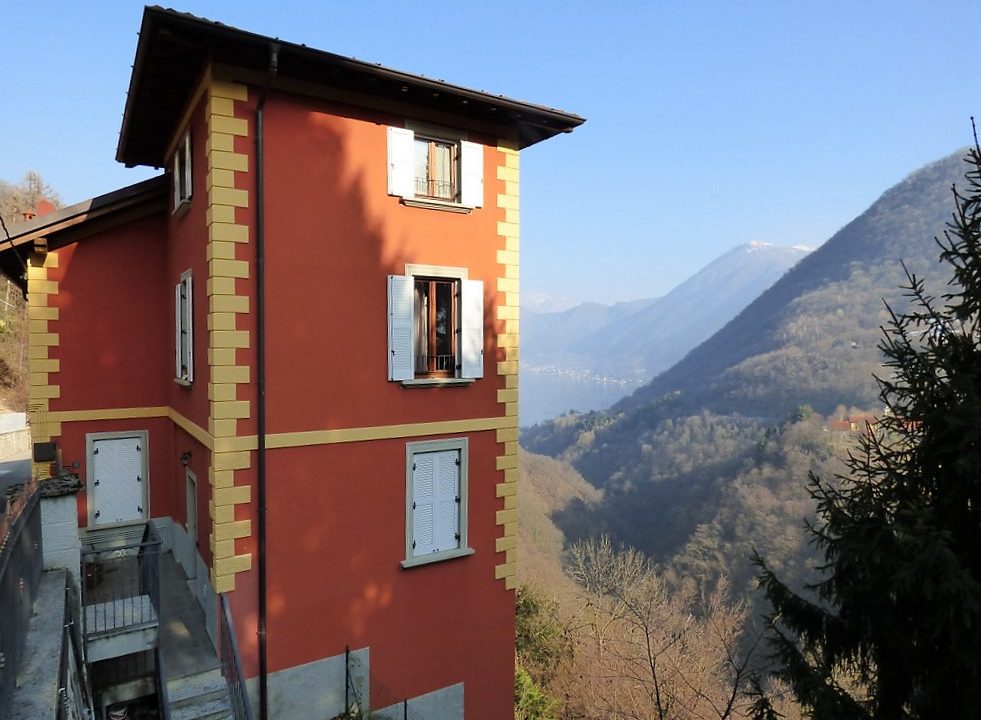 Dizzasco Apartment with Lake Como view