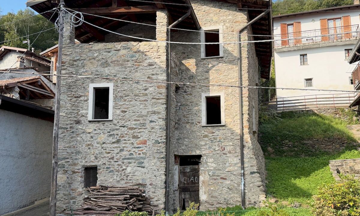 Lake Como Gravedona ed Uniti Stone House with Garden