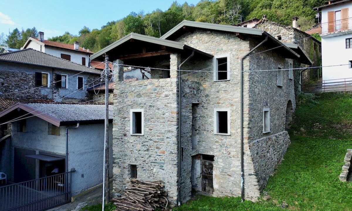 Lake Como Gravedona ed Uniti Stone House with Garden
