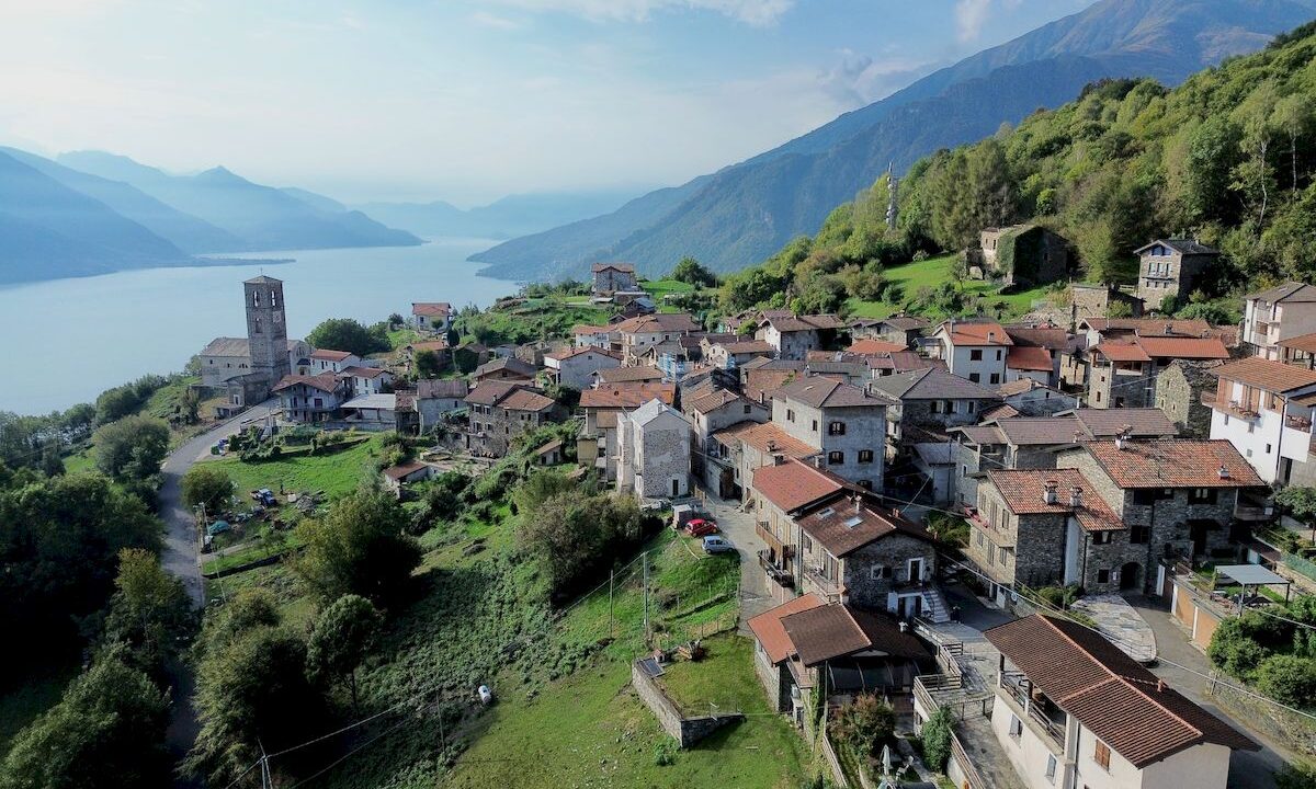 Lake Como Gravedona ed Uniti Stone House with Garden