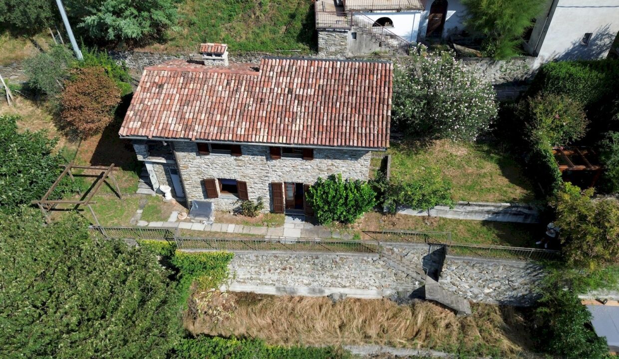Lake Como Stone House with Garden San Siro
