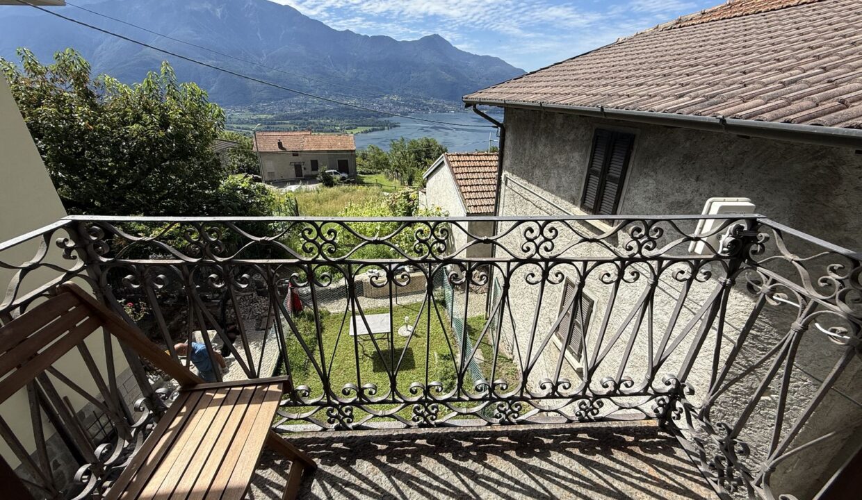 Stone House with Lake View in Montemezzo Lake Como